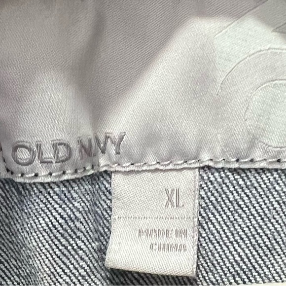 Old Navy Blue Jean Jacket Classic Style XL - Picture 2 of 7